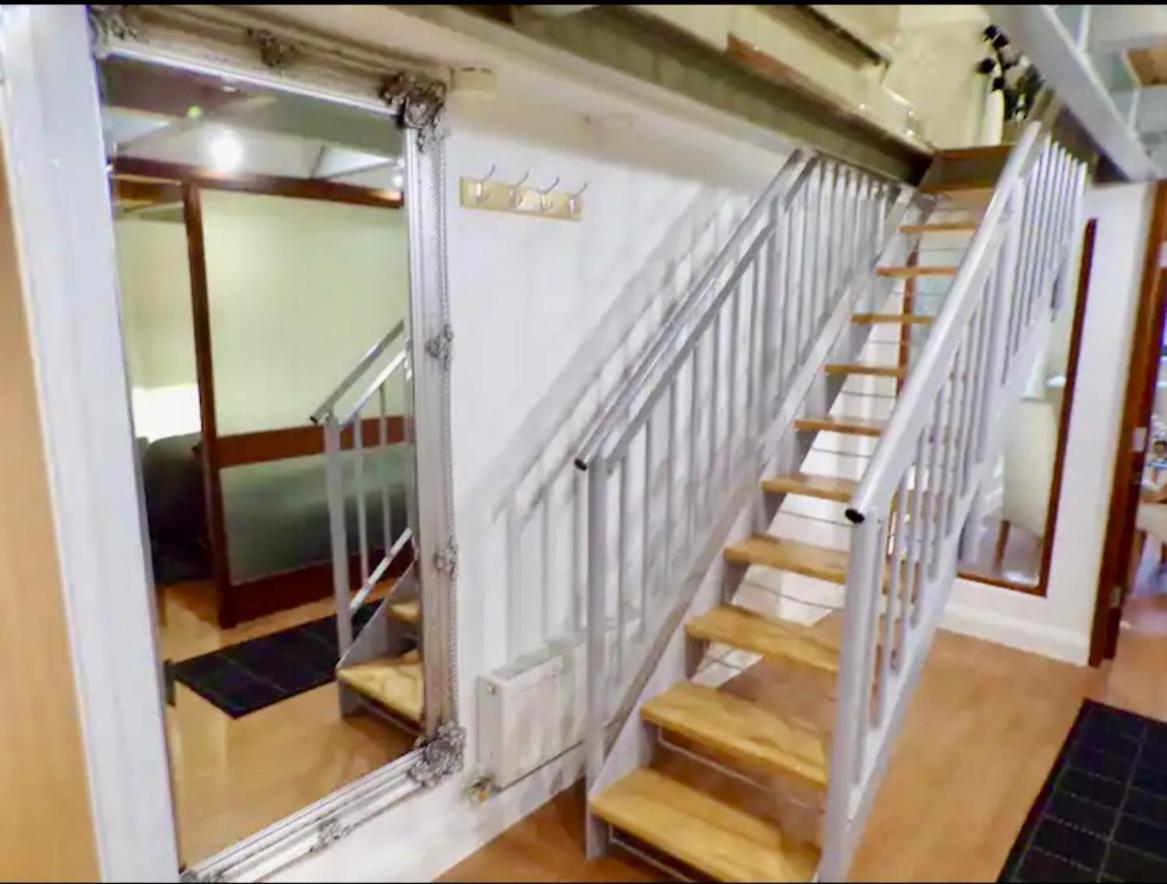 Lux Apartment Nottingham Bagian luar foto