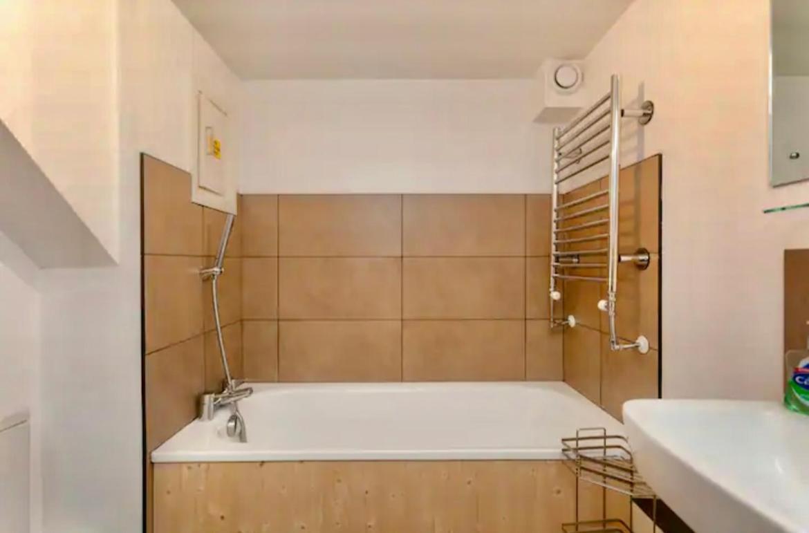 Lux Apartment Nottingham Bagian luar foto