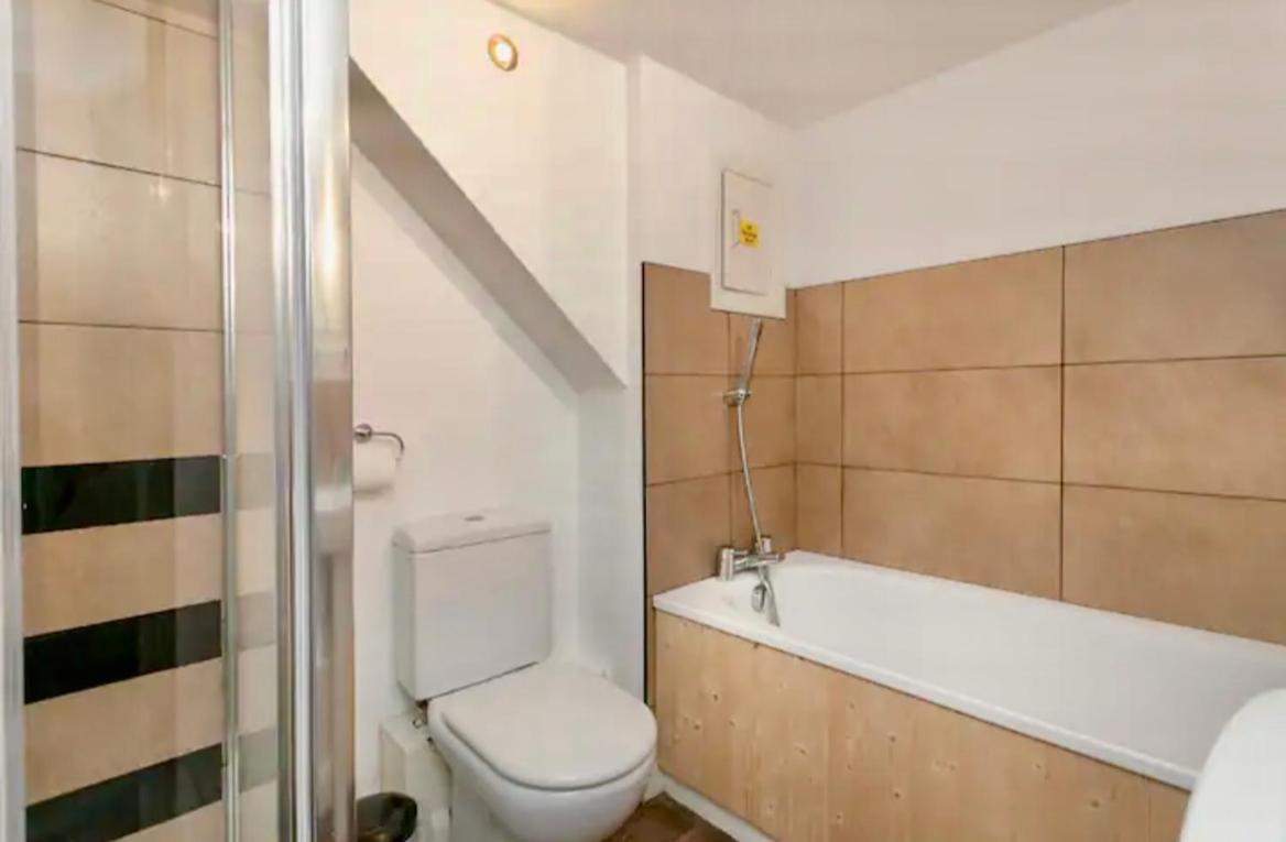 Lux Apartment Nottingham Bagian luar foto